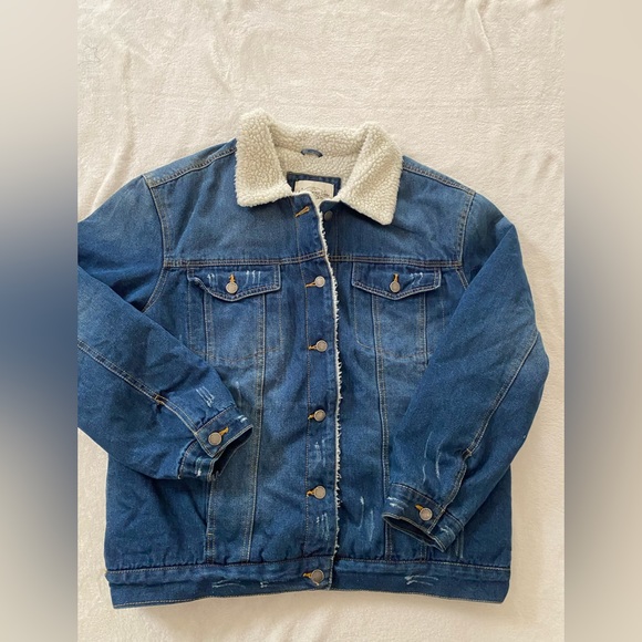 Vintage Sherpa Trim Denim Jacket Oversized Color Blue Size L - Picture 4 of 6